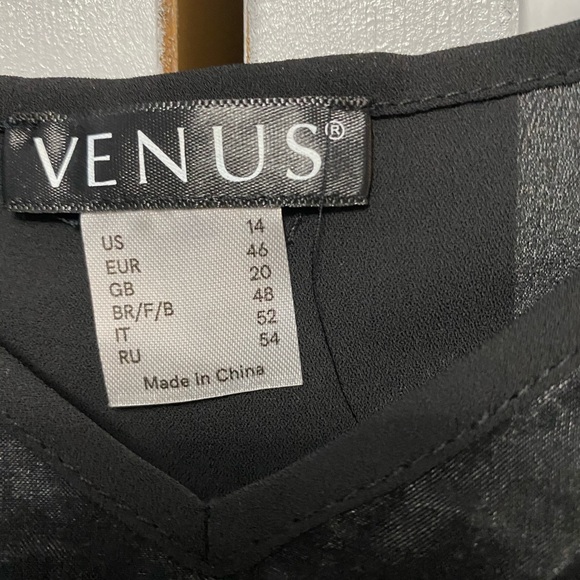 Top - Picture 3 of 4